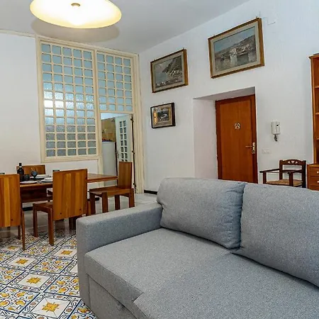 Domus Meme Vakantiehuis Sorrento